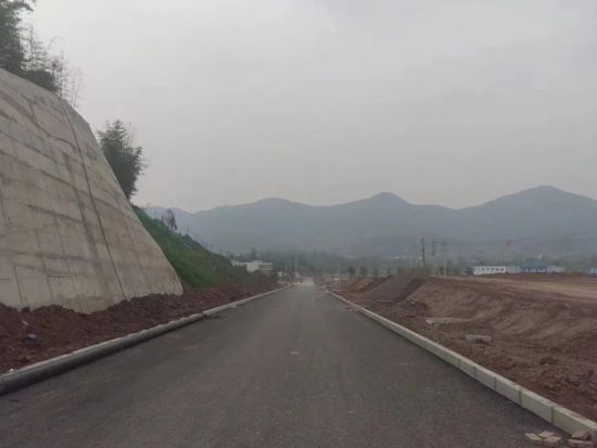 ���߿Ʋ�ҵ԰������ʯ��·������·��·���������̡���ס�����罨ί��ͼ