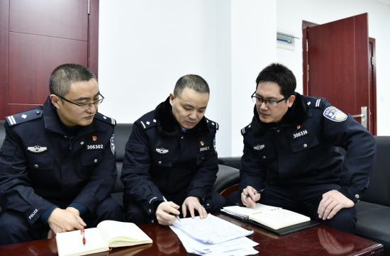 ���쵼��ս��һ��̽�ַ������� �����������־ֹ�ͼ