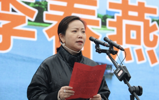 重庆华龙网集团党委书记、董事长李春燕致辞 重庆华龙网集团党委书记、董事长李春燕致辞