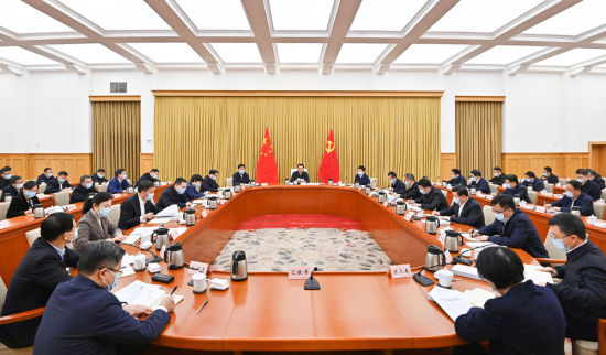 重庆市委常委会举行会议学习贯彻习近平总书记重要讲话精神