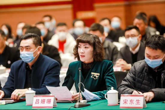 图为与会合商代表畅所欲言。 合川区委统战部供图 图为与会合商代表畅所欲言。 合川区委统战部供图
