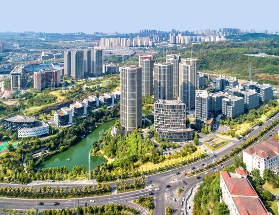 图为两江数字经济产业园。谢平 摄 图为两江数字经济产业园。谢平 摄