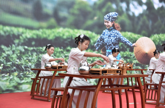 图为现场茶艺展示。江津区委统战部供图 图为现场茶艺展示。江津区委统战部供图