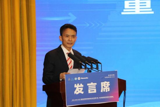 ͼΪ���칤��ְҵѧԺУ������´ǡ� ���췽��ͼ