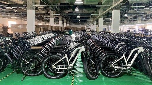 图为重庆利必达电动自行车生产车间。 民生银行重庆分行供图 图为重庆利必达电动自行车生产车间。 民生银行重庆分行供图