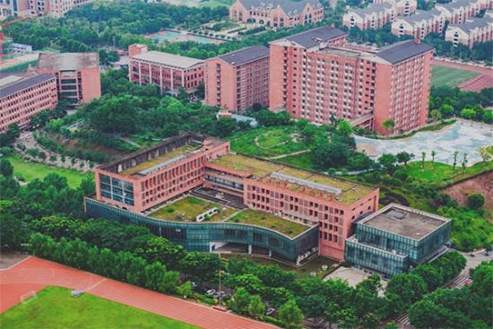 图为重庆文化艺术职业学院校园俯瞰图。 重庆文化艺术职业学院供图 图为重庆文化艺术职业学院校园俯瞰图。 重庆文化艺术职业学院供图