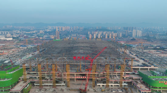重庆东站站房1标段屋盖钢结构竣工(图1)