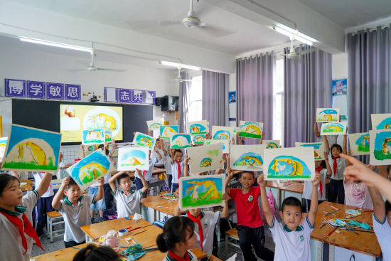 重庆市儿童活动中心开展“暖童心 伴成长”关爱服务下基层活动(图2)
