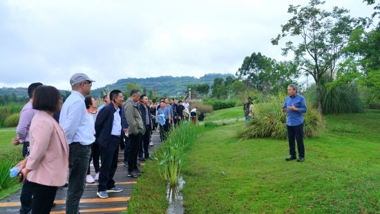 中国湿地保护协会小微湿地助力乡村振兴主题研讨会在梁平区举行(图3)