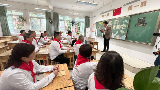 ͼΪ�����¿��á���ֳ���Ф���� ��