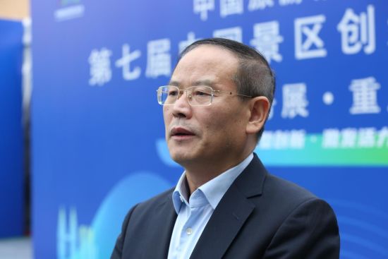图为重庆市文化旅游委一级巡视员秦定波。 万盛经开区供图 图为重庆市文化旅游委一级巡视员秦定波。 万盛经开区供图
