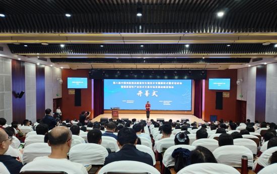 ͼΪ�ڰ˽��й�������ս��������������ר��������������֤���ֳ�����ѩ ��