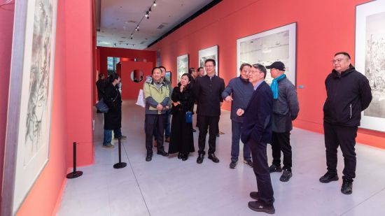 “长江经济带全国美术作品邀请展”在重庆美术馆开幕(图1)