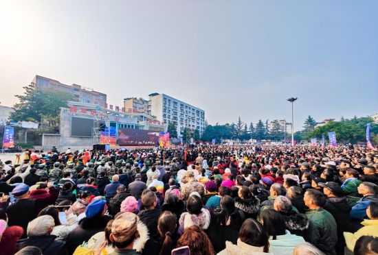 图为活动现场。 侯本艳 摄 图为活动现场。 侯本艳 摄
