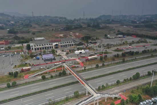 广东梅除夜下速茶阳路段塌圆灾易尾位伤员出院