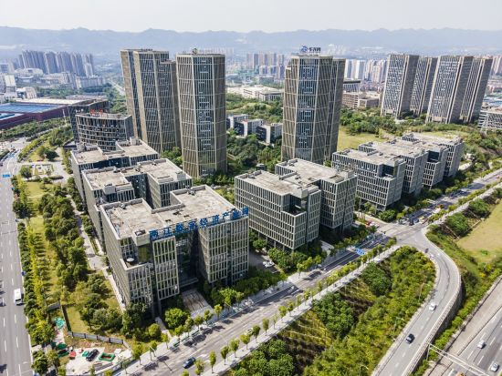 图为两江数字经济产业园。 刘靖霆 摄 图为两江数字经济产业园。 刘靖霆 摄