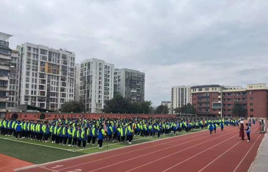 ͼΪ�������У԰���껪����ֳ��������а���Э�ṩͼ