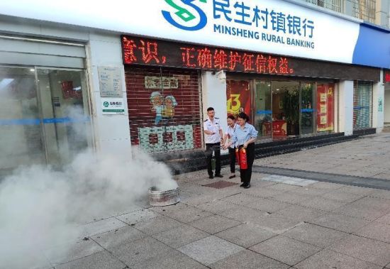 ͼΪ���������������ж�����֯��չ���������� ��������������й�ͼ