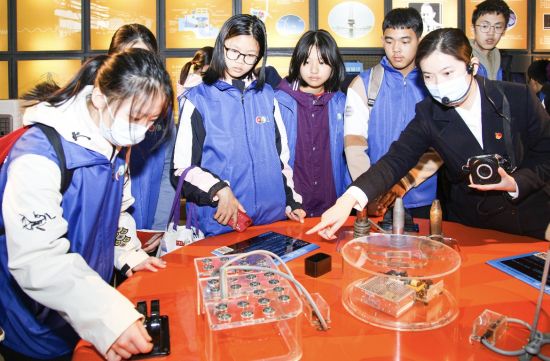 图为活动现场。重庆科技馆供图 图为活动现场。重庆科技馆供图