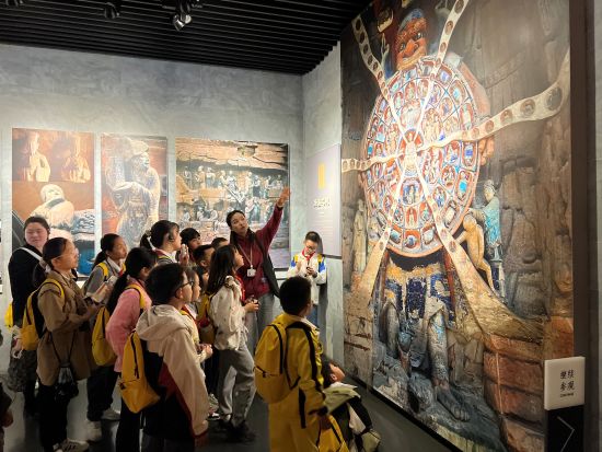 图为研学活动现场。 杨漾 摄 图为研学活动现场。 杨漾 摄