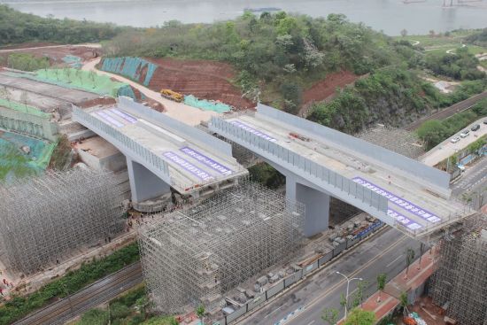 ͼΪʩ���ֳ��������������������Ͷ�����޹�˾��ͼ��