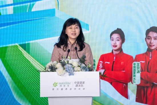 国家体育总局游泳运动管理中心主任、中国跳水协会主席、世界泳联副主席周继红 国家体育总局游泳运动管理中心主任、中国跳水协会主席、世界泳联副主席周继红