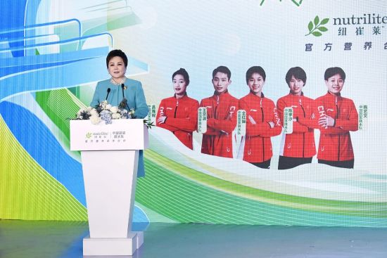 安利(中国)董事长兼总裁余放 安利(中国)董事长兼总裁余放