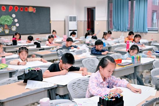 ͼΪ�ڰ˽��������������ѧ���������ܾ����ֳ������췽��ͼ