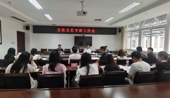 图为荣昌区统战歌曲创作讨论会现场。 荣昌区委统战部供图 图为荣昌区统战歌曲创作讨论会现场。 荣昌区委统战部供图