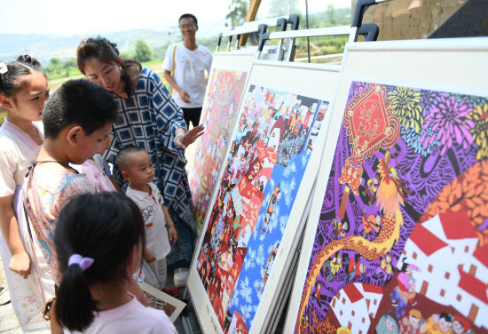 ͼΪ���ڲι�չ�������� ��