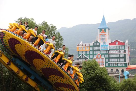 图为活动现场。重庆涪陵美心红酒小镇景区供图 图为活动现场。重庆涪陵美心红酒小镇景区供图