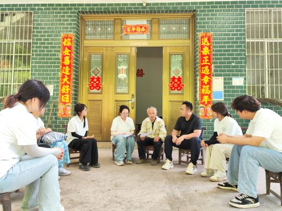 图为活动现场。闫兴运 摄 图为活动现场。闫兴运 摄