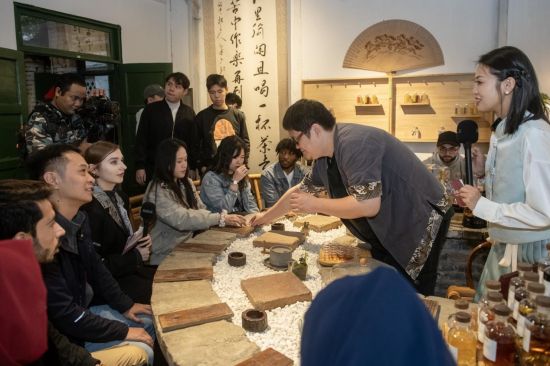 图为活动现场。崔力 摄 图为活动现场。崔力 摄