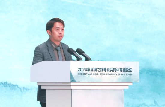图为腾讯互娱K1合作部副总经理、穿越火线系列发行制作人陈侃在论坛上发言。刘润 摄 图为腾讯互娱K1合作部副总经理、穿越火线系列发行制作人陈侃在论坛上发言。刘润 摄