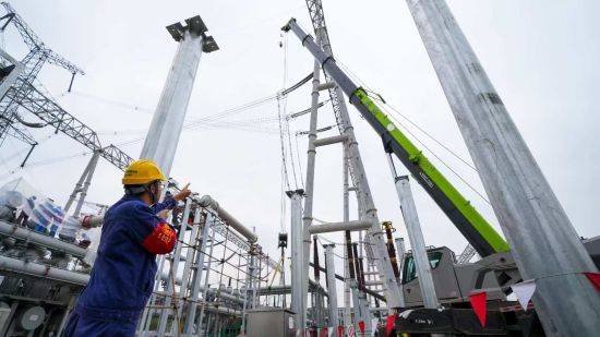 图为施工现场。 国网重庆超高压公司供图 图为施工现场。 国网重庆超高压公司供图