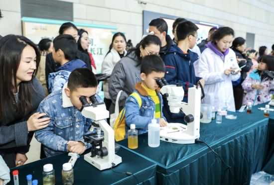 ͼΪ��ֳ�������Ƽ��ݹ�ͼ