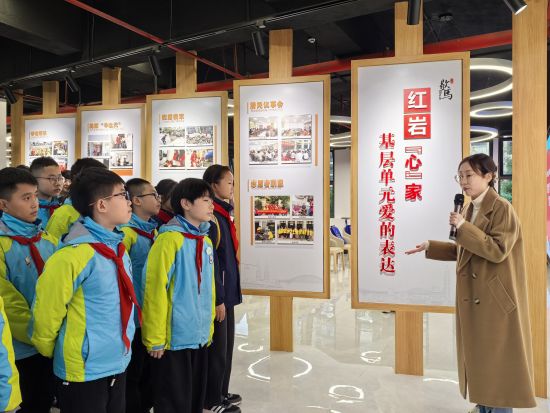 ͼΪ��ֳ�����ɽɽ ��