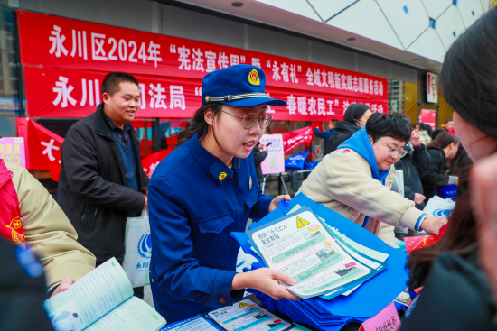 图为活动现场。张玲 摄 图为活动现场。张玲 摄