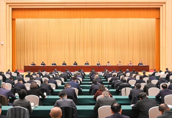 1月3日上午,全市“三攻坚一盘活”改革突破暨深化国资国企改革工作推进会召开。记者 苏思 摄 1月3日上午,全市“三攻坚一盘活”改革突破暨深化国资国企改革工作推进会召开。记者 苏思 摄