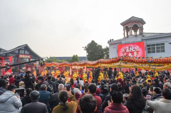 图为活动现场。汪媛颖 摄 图为活动现场。汪媛颖 摄