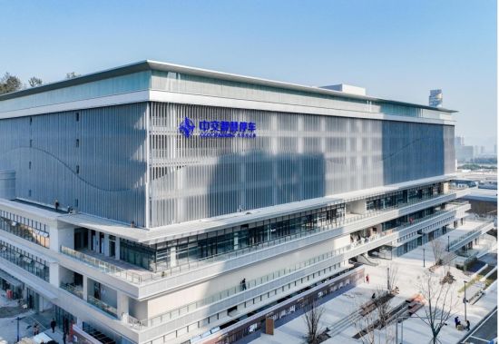 图为中交智慧停车楼。企业供图 图为中交智慧停车楼。企业供图