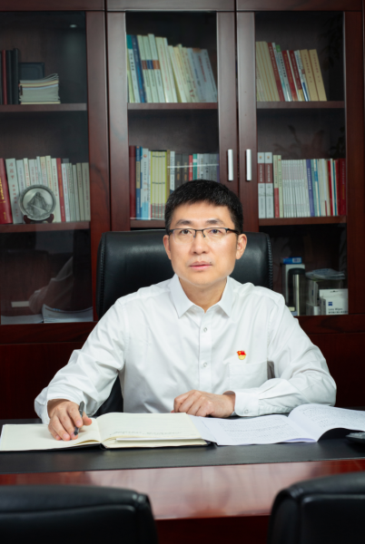 图为孙开俊正在工作。受访者供图 图为孙开俊正在工作。受访者供图