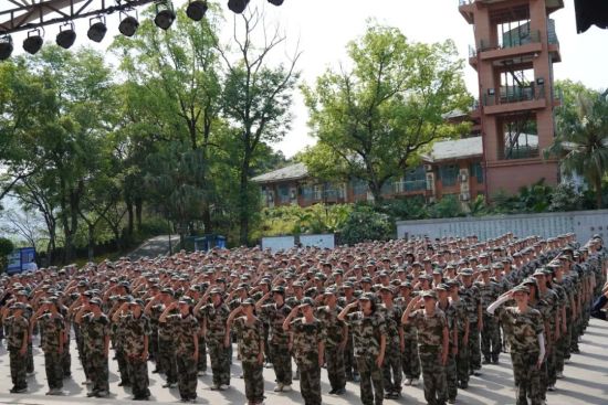 图为活动现场。重庆电视台《教育新视界》栏目 供图 图为活动现场。重庆电视台《教育新视界》栏目 供图