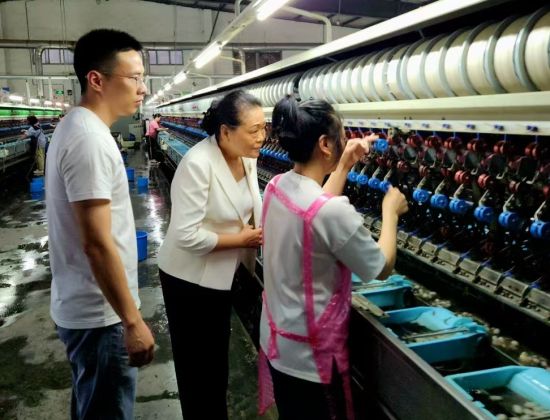 图为调研活动现场。 黔江区委统战部 供图 图为调研活动现场。 黔江区委统战部 供图