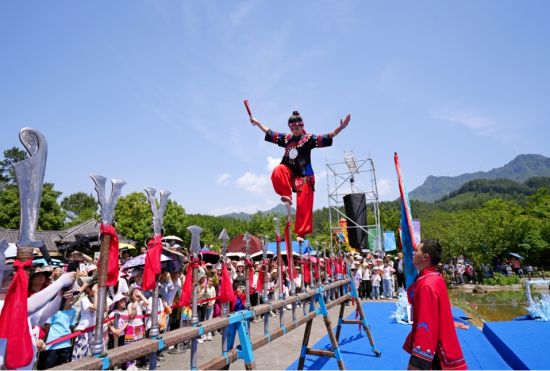 图为活动现场。万盛旅投 供图 图为活动现场。万盛旅投 供图