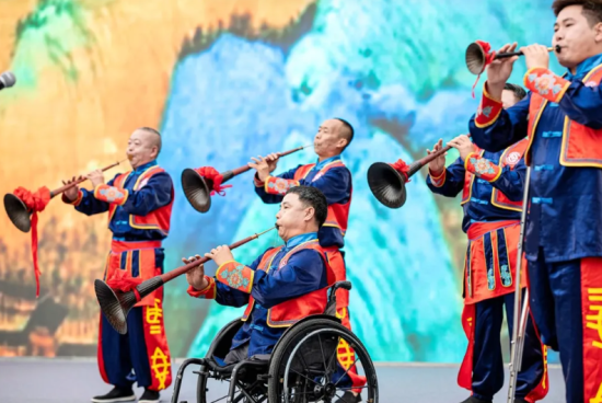 图为节目展演。忠县残联 供图 图为节目展演。忠县残联 供图