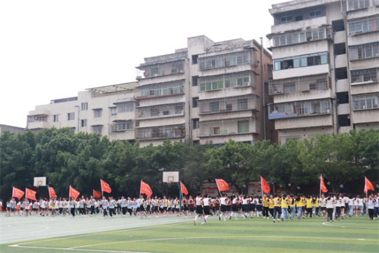 图为比赛现场。洛碛中心小学 供图 图为比赛现场。洛碛中心小学 供图
