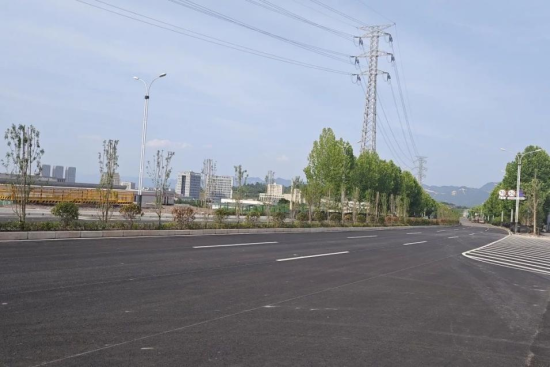 龙衰新乡到江北机场更便利 机场东接洽线北线齐线通车