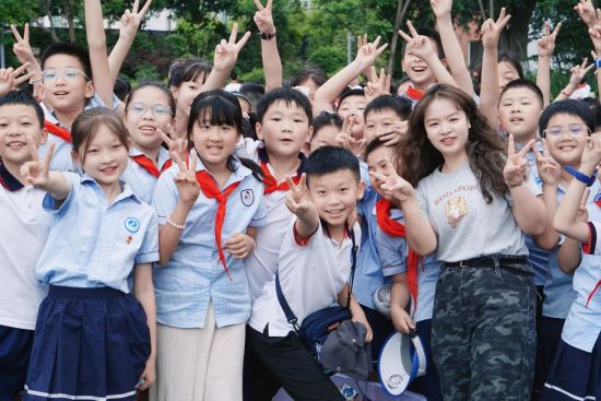 图为活动现场。重庆电视台《教育新视界》栏目供图 图为活动现场。重庆电视台《教育新视界》栏目供图