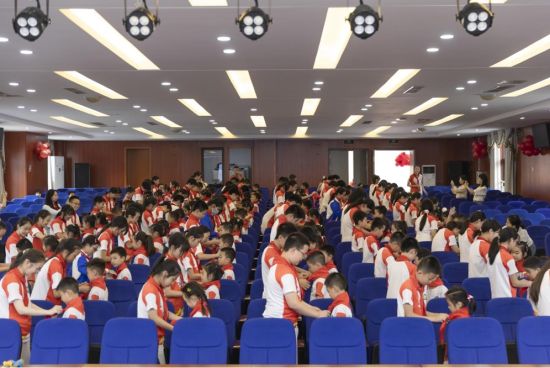 图为活动现场。 黄炜然 摄 图为活动现场。 黄炜然 摄